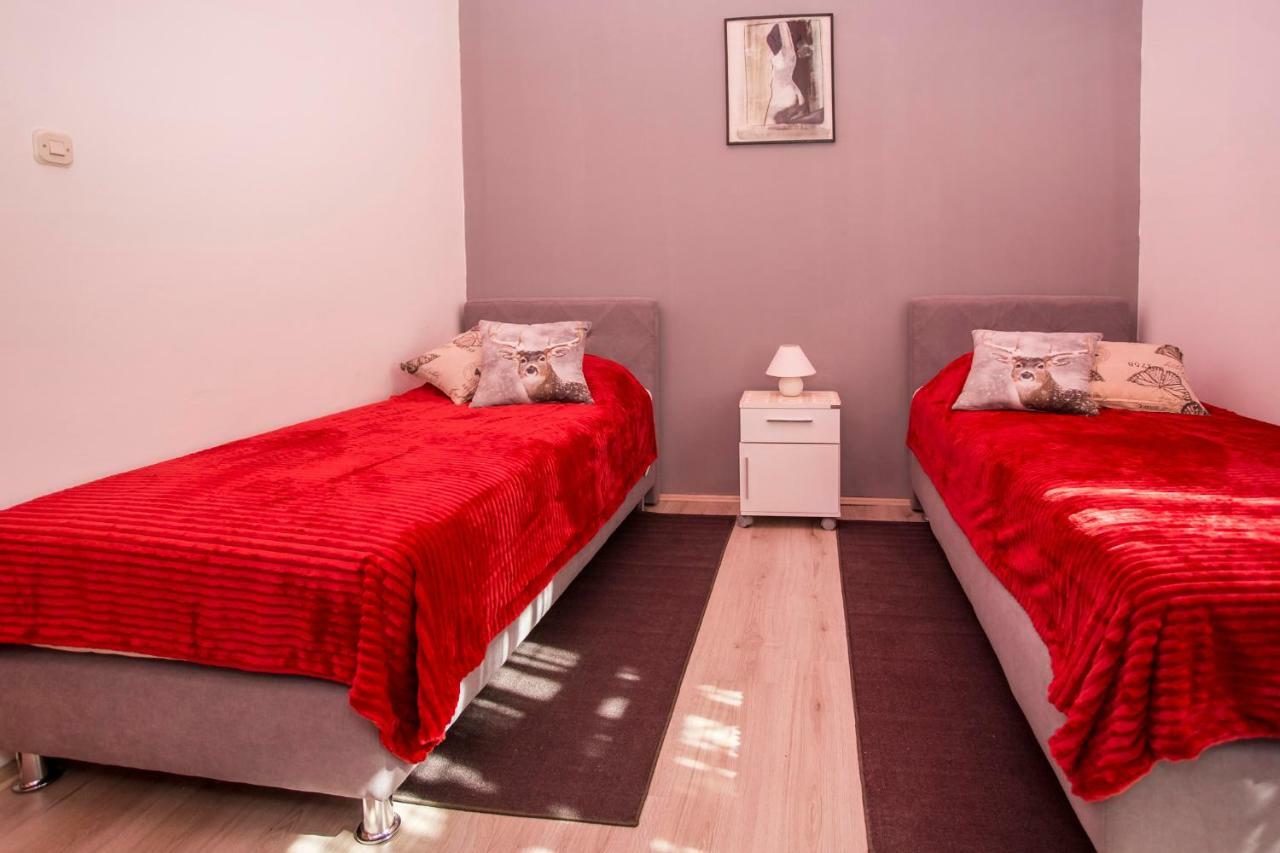 Emanuel Apartman Pula Exteriör bild