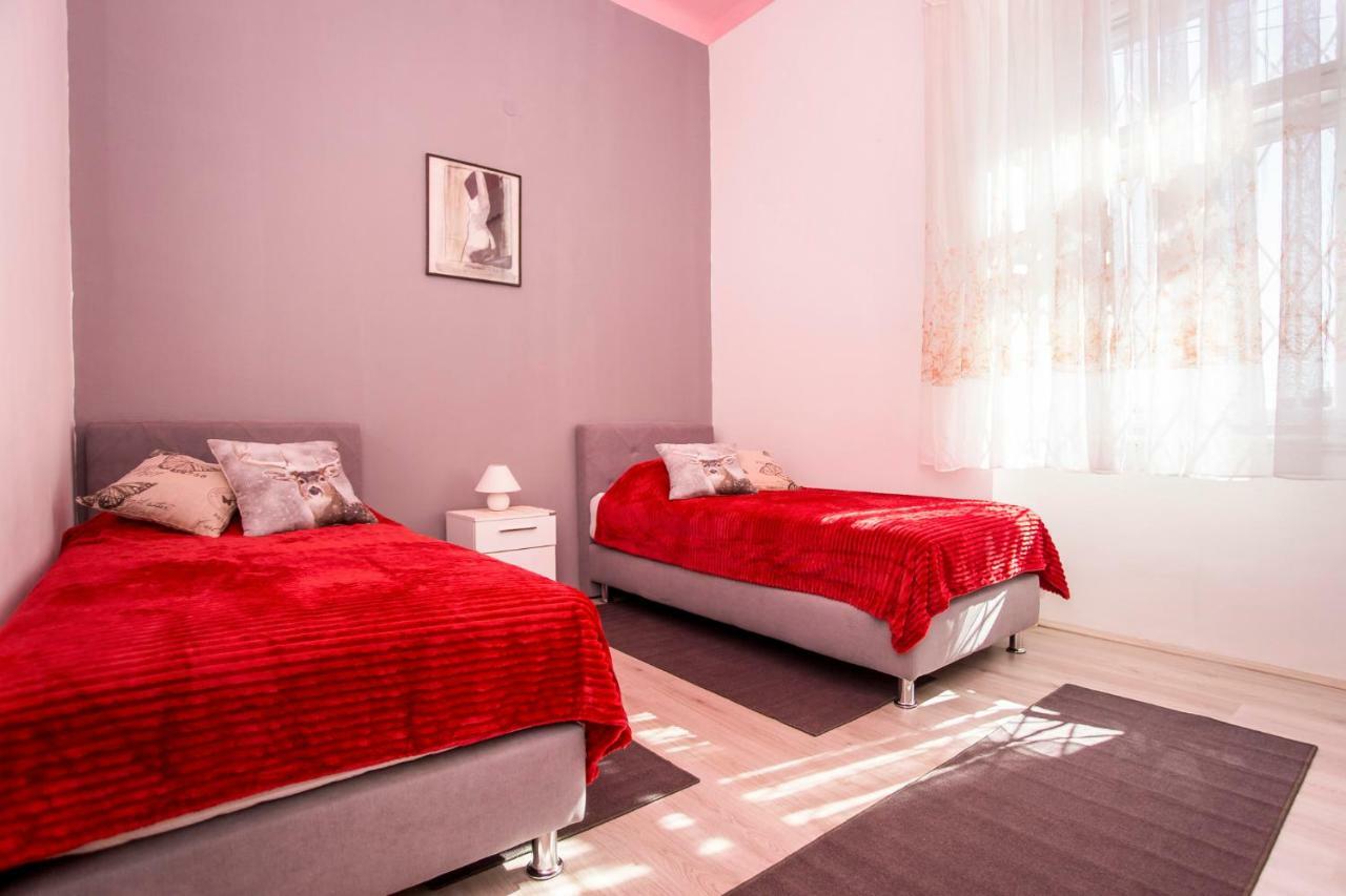 Emanuel Apartman Pula Exteriör bild